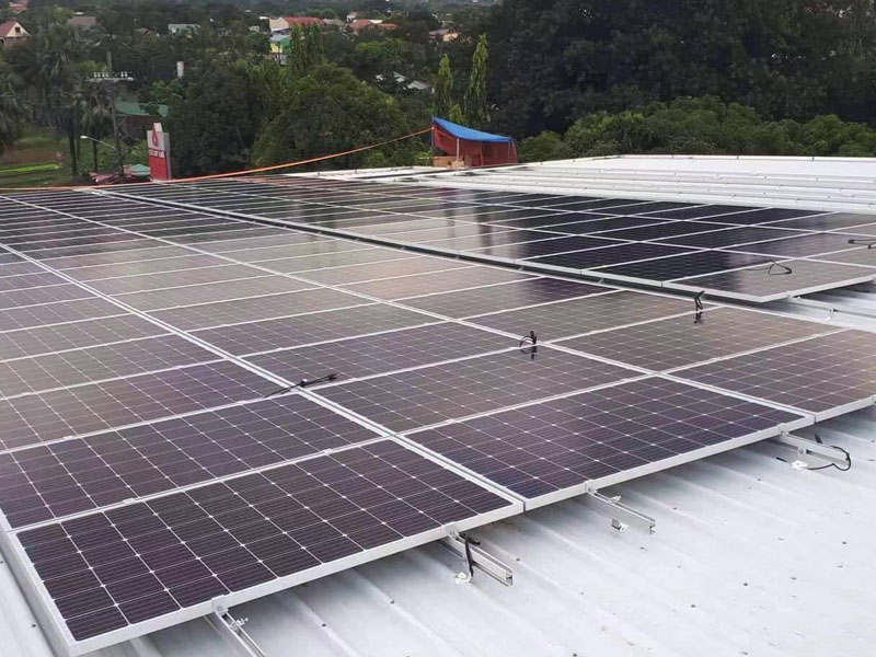  Antaisolar .cung cấp giá đỡ năng lượng mặt trời cho một dự án mái trạm xăng ở Philippines