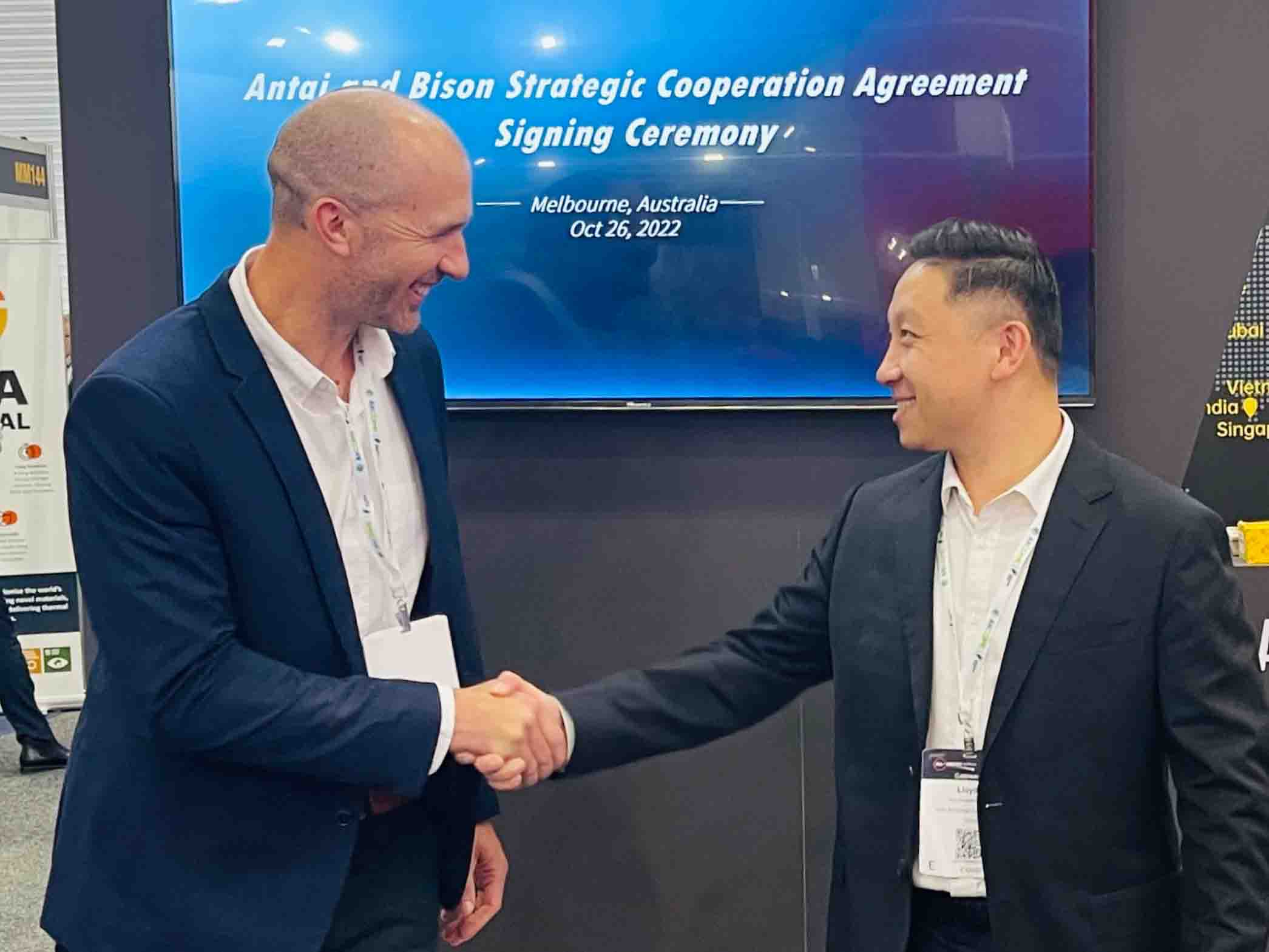 Antai đã ký thỏa thuận dự án năng lượng mặt trời 300MW với Bison Energy và công bố quan hệ đối tác chiến lược với GGE tại All-Energy Australia 2022
