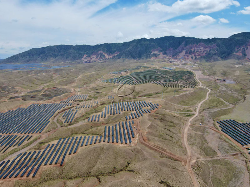  30MW Tracker năng lượng mặt trời ở Trung Quốc